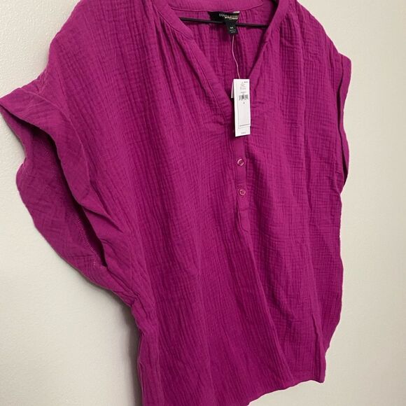 Banana Republic Gauze Button-Front Tee - Picture 6 of 10
